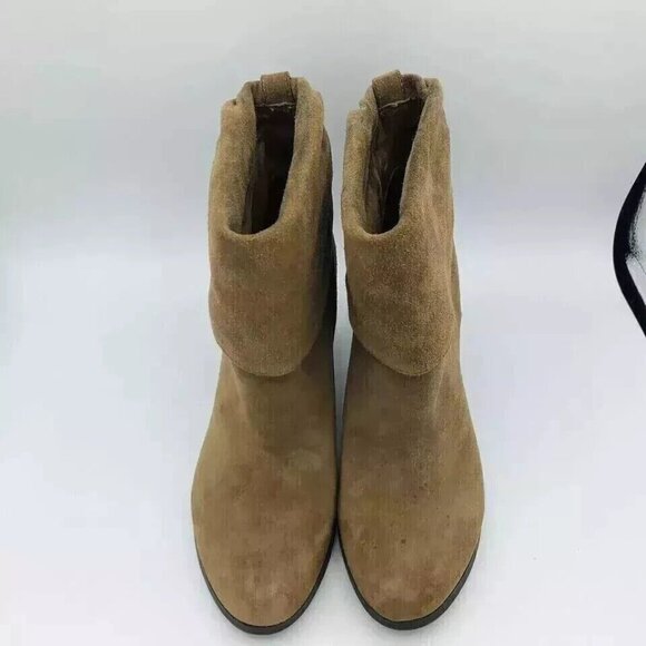 BCBGeneration Boots Womens Size 8.5 B Tan Suede Ankle Booties Heels Cuffed Shoe - Picture 11 of 13